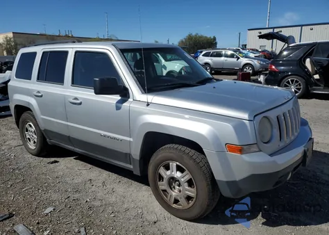 2014 Jeep Patriot Sport z USA, uszkodzony, nr VIN 1C4NJRBB0ED569596